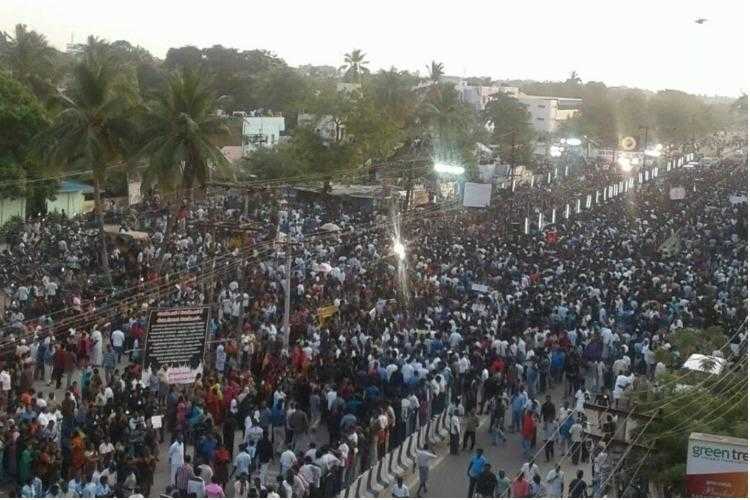 Thousands of people march through Thoothukudi 