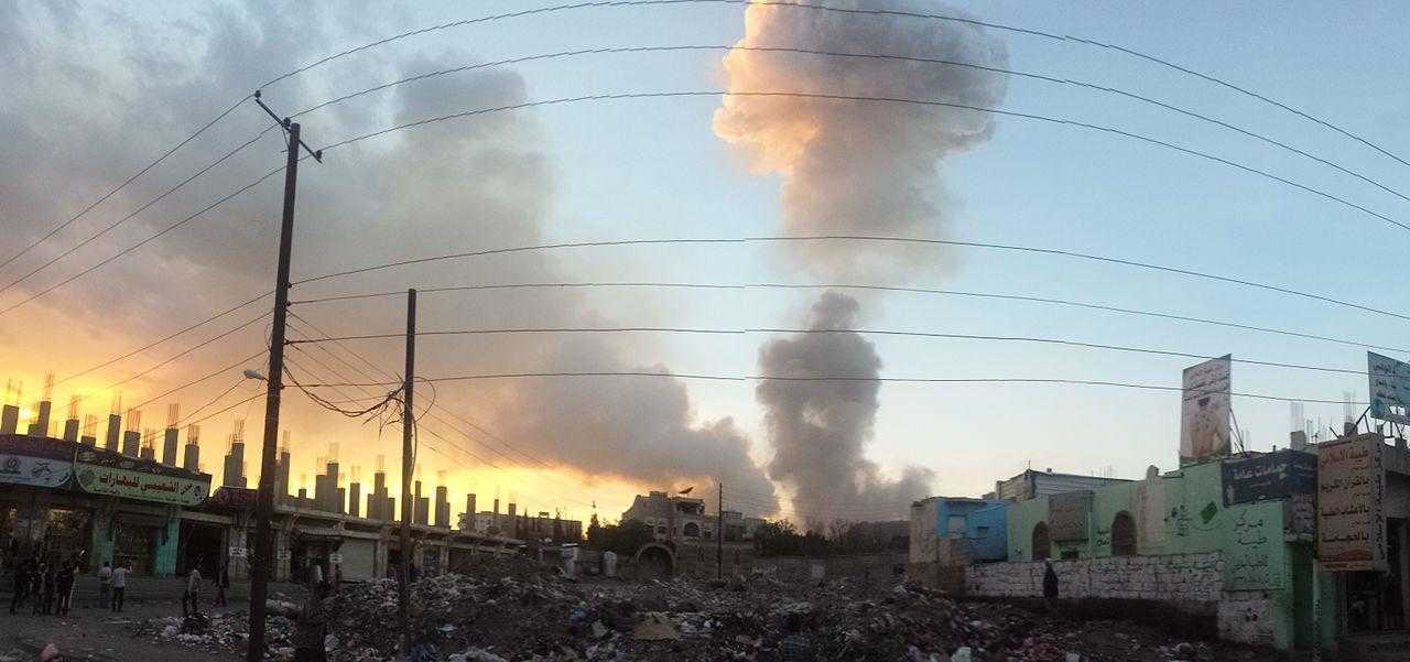 Un ataque aéreo en Saná (Yemen), en 2015. Créditos: Ibrahem Qasim